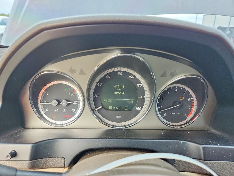 2009 Mercedes-benz C class VIN WDDGF56XX9F230224 COPART salvage auction — MINOR DENT/SCRATCHES, FL - CERTIFICATE OF TITLE, sold $300 on 2026-08-17 (photo 9)
