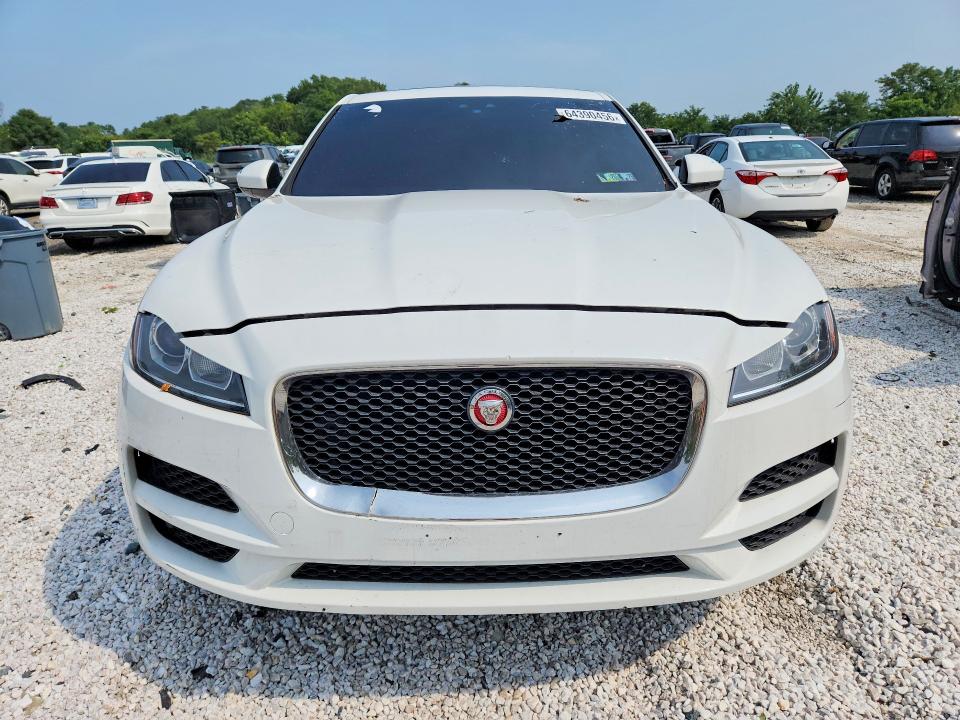 2018 Jaguar F-pace VIN SADCJ2GX9JA237580 COPART salvage auction — MINOR DENT/SCRATCHES, Pa - Cert Of Title, sold $5,100 on 2026-09-15 (photo 5)