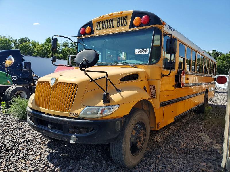 2013 Ic VIN 4DRBUSKP7DB299981 COPART salvage auction — MINOR DENT/SCRATCHES, Mo - Certificate Of Title, sold $1,450 on 2026-09-15 (photo 2)