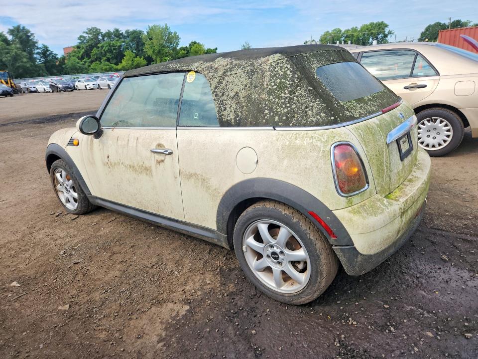 2010 Mini Cooper VIN WMWMR3C54ATZ19772 COPART salvage auction — Burn Interior, Ct - Certificate Of Title, sold $450 on 2026-08-11 (photo 2)