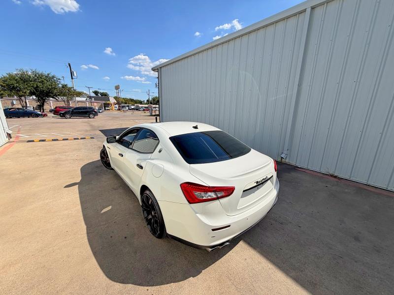 2015 Maserati Ghibli VIN ZAM57XSAXF1148865 COPART salvage auction — MINOR DENT/SCRATCHES, Tx - Certificate Of Title (P), sold $2,900 on 2026-08-20 (photo 3)