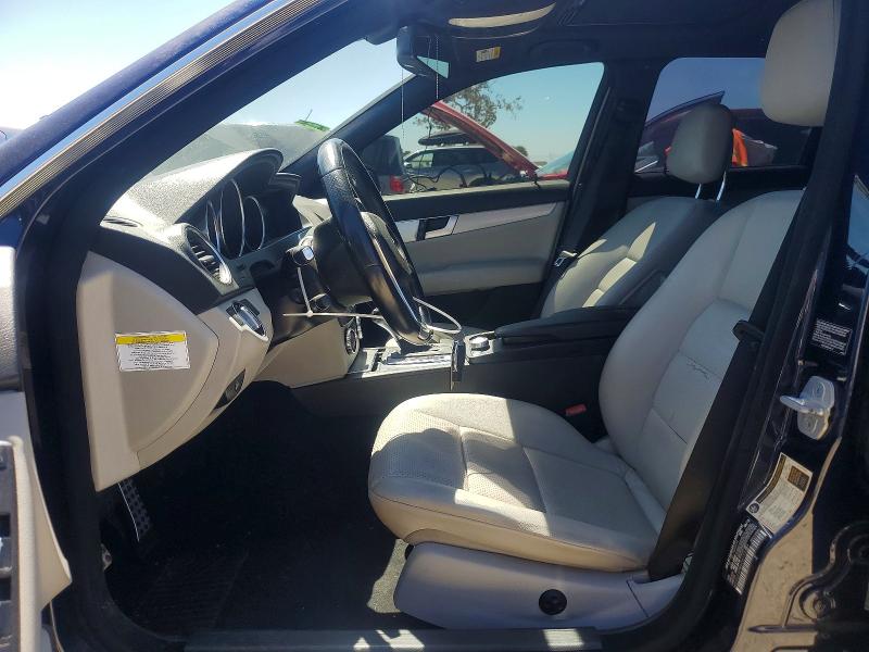 2013 Mercedes-benz C-klasse VIN WDDGF4HB6DA773149 COPART salvage auction — SIDE, CA - SALVAGE CERTIFICATE, sold $1,300 on 2026-08-11 (photo 7)