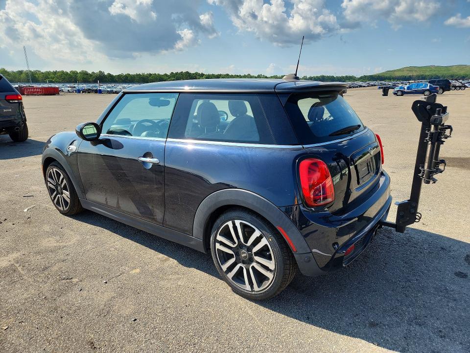 2021 Mini Cooper VIN WMWXR5C05M2N11675 COPART salvage auction — REAR END, Salvage Title, sold $5,600 on 2026-08-05 (photo 2)