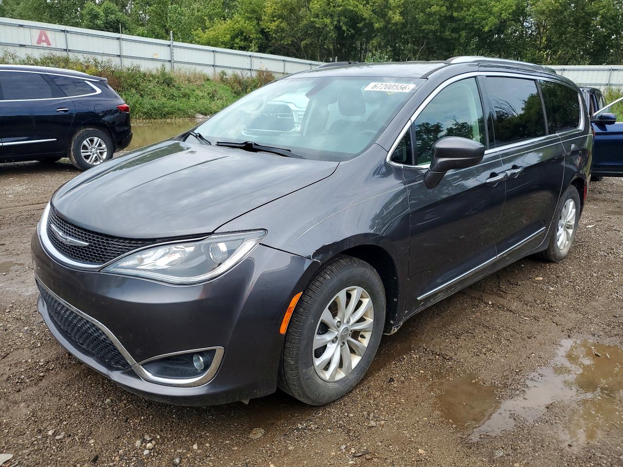 2018 Chrysler Pacifica VIN 2C4RC1BG6JR279637 COPART salvage auction — Front End, Ct - Clean Title, sold $3,200 on 2026-09-16 (photo 1)
