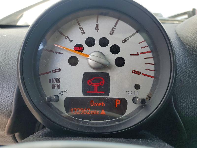 2014 Mini Cooper VIN WMWZC5C53EWP37469 COPART salvage auction — NORMAL WEAR, Il - Certificate Of Title (P), sold $2,800 on 2026-09-09 (photo 9)