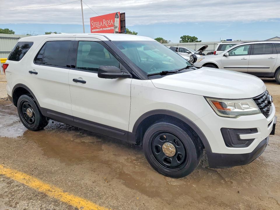 2016 Ford Explorer VIN 1FM5K8AR9GGA08008 COPART salvage auction — MECHANICAL, KS - CERTIFICATE OF TITLE, sold $2,500 on 2026-09-12 (photo 4)