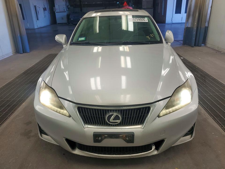 2011 Lexus Is 250 VIN JTHBF5C23B5156670 COPART salvage auction — REAR END, IL - CERTIFICATE OF TITLE, sold $1,100 on 2026-09-04 (photo 5)