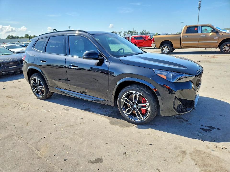 2026 BMW X1 VIN WBX73EF06T5469162 COPART salvage auction — MINOR DENT/SCRATCHES, Nc - Certificate Of Title, sold $18,500 on 2026-08-19 (photo 4)