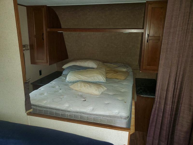 2016 Jayco Jay flight VIN 1UJBJ0BN9G17V1231 COPART salvage auction — ROOF, TN - SALVAGE CERTIFICATE, sold $475 on 2026-09-14 (photo 6)