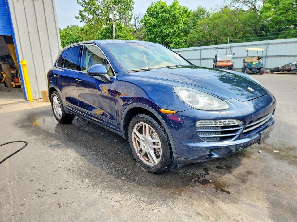 2013 Porsche Cayenne VIN WP1AA2A26DLA00648 COPART salvage auction — WATER/FLOOD, Nj - Cert Of Title-Salvage Flood, sold $425 on 2026-08-27 (photo 4)