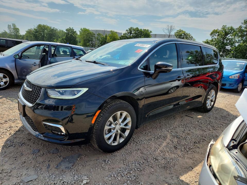 2026 Chrysler Pacifica VIN 2C4RC3BG1TR199502 — COPART salvage auction photo