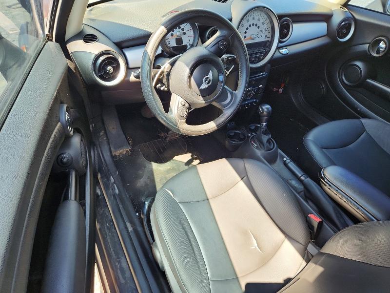 2013 Mini Cooper VIN WMWSU3C59DT689267 COPART salvage auction — MINOR DENT/SCRATCHES, Pa - Cert Of Title, sold $375 on 2026-08-19 (photo 8)