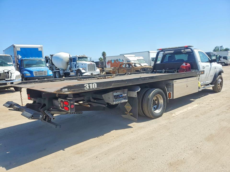 2020 Ram 5500hhdslt VIN 3C7WRMDL7LG189762 COPART salvage auction — ALL OVER, VA - DIS/DLR/EXP ONLY CLEAN TITLE, sold $2,600 on 2026-09-14 (photo 3)