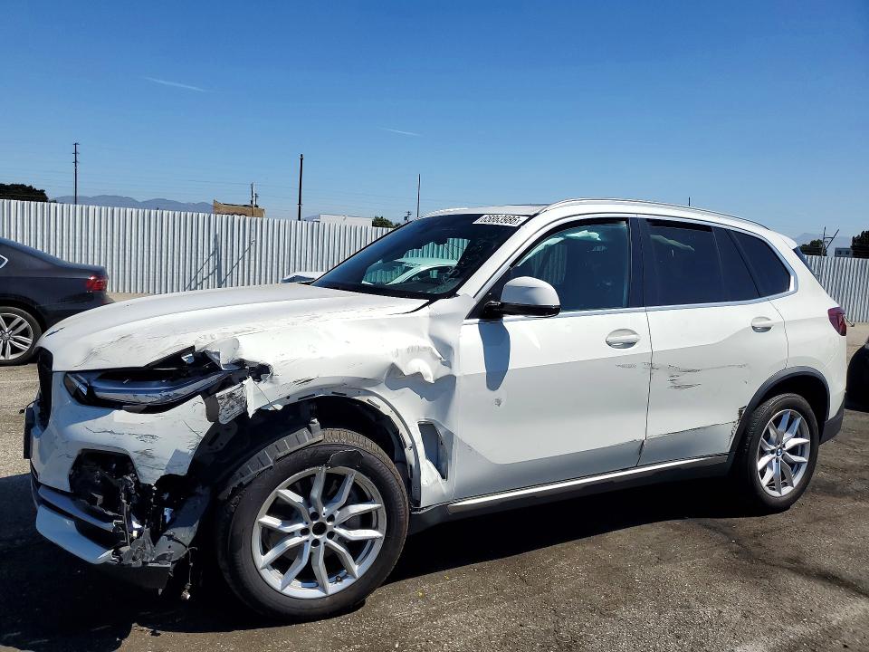 2020 BMW X5 VIN 5UXCR6C06L9B29394 — COPART salvage auction photo