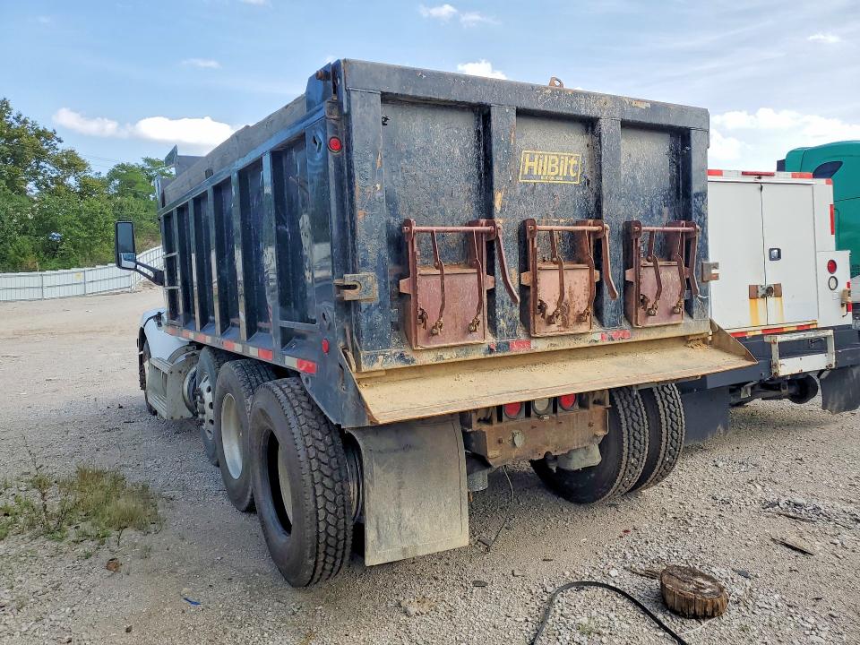 2018 Peterbilt Dump VIN 1XPBDP9X3JD460719 COPART salvage auction — SIDE, KY - CERT OF TITLE-SALVAGE, sold $27,000 on 2026-09-10 (photo 2)