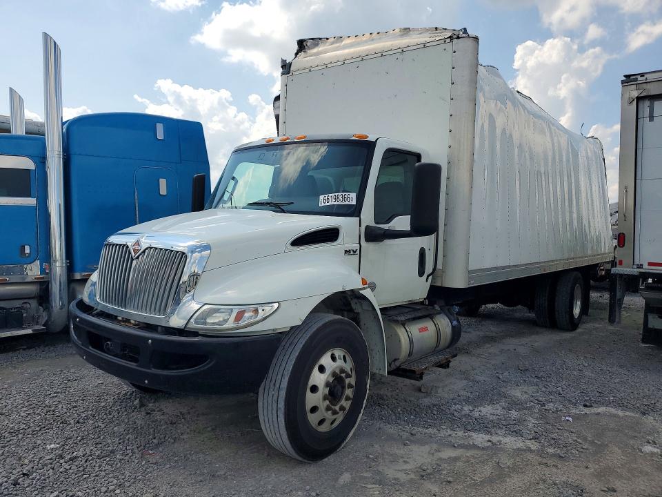 2022 International VIN 3HAEUMML7NL119448 — COPART salvage auction photo