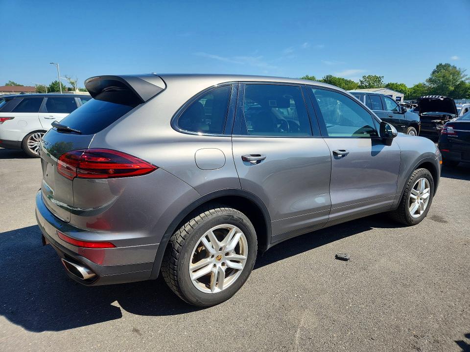 2015 Porsche Cayenne VIN WP1AF2A2XFLA35195 COPART salvage auction — NORMAL WEAR, Pa - Cert Of Title, sold $7,900 on 2026-08-18 (photo 3)