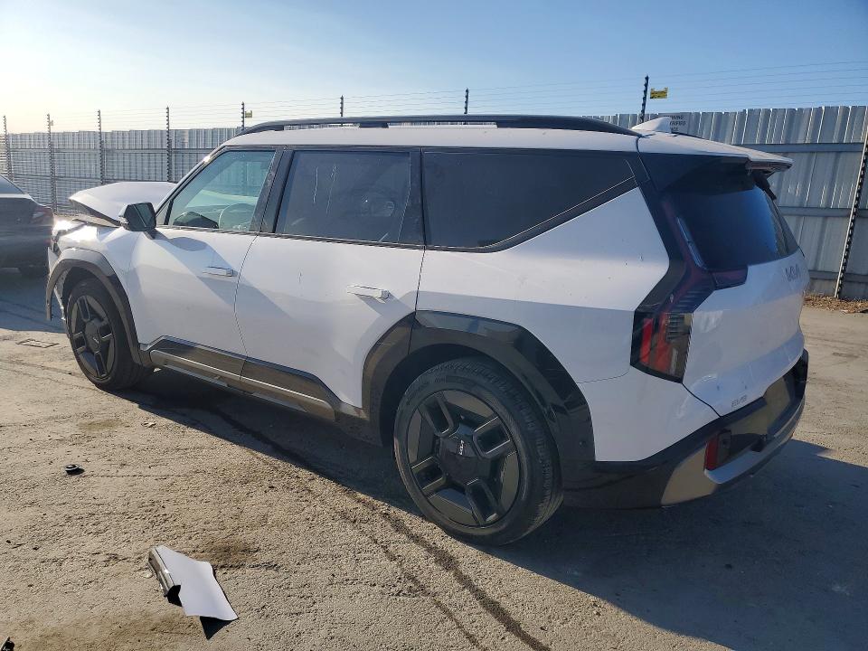 2026 Kia Ev9 VIN 5XYAEFS56TG021855 COPART salvage auction — FRONT END, Ca - Salvage Certificate, sold $23,300 on 2026-09-22 (photo 2)