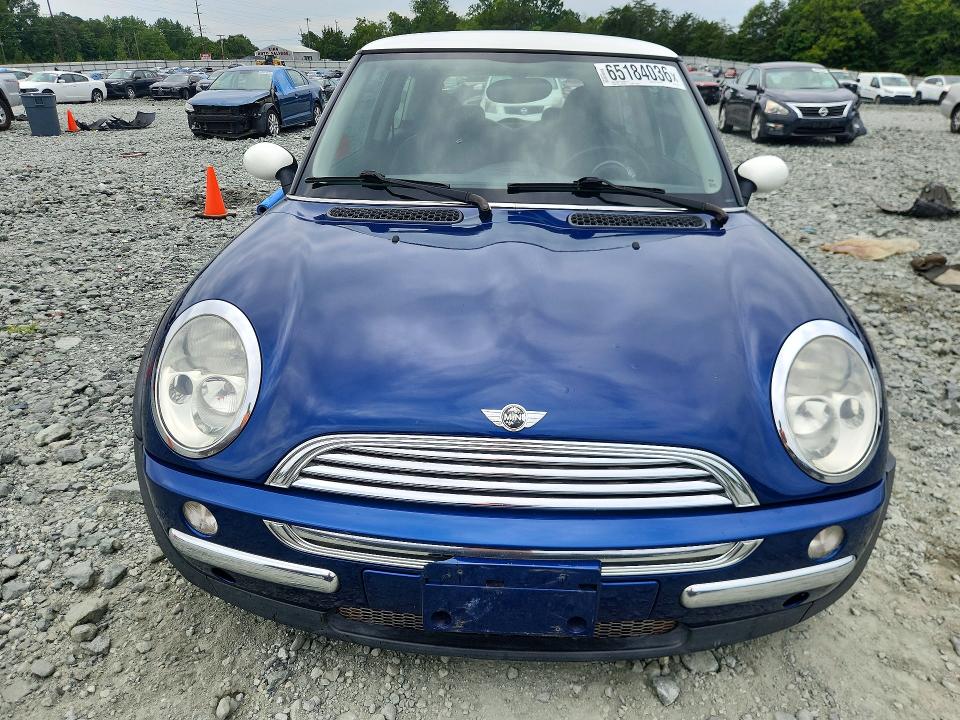 2003 Mini Cooper VIN WMWRC33483TC41063 COPART salvage auction — FRONT END, NC - DEALER ONLY CLEAN TITLE, sold $150 on 2026-08-19 (photo 5)