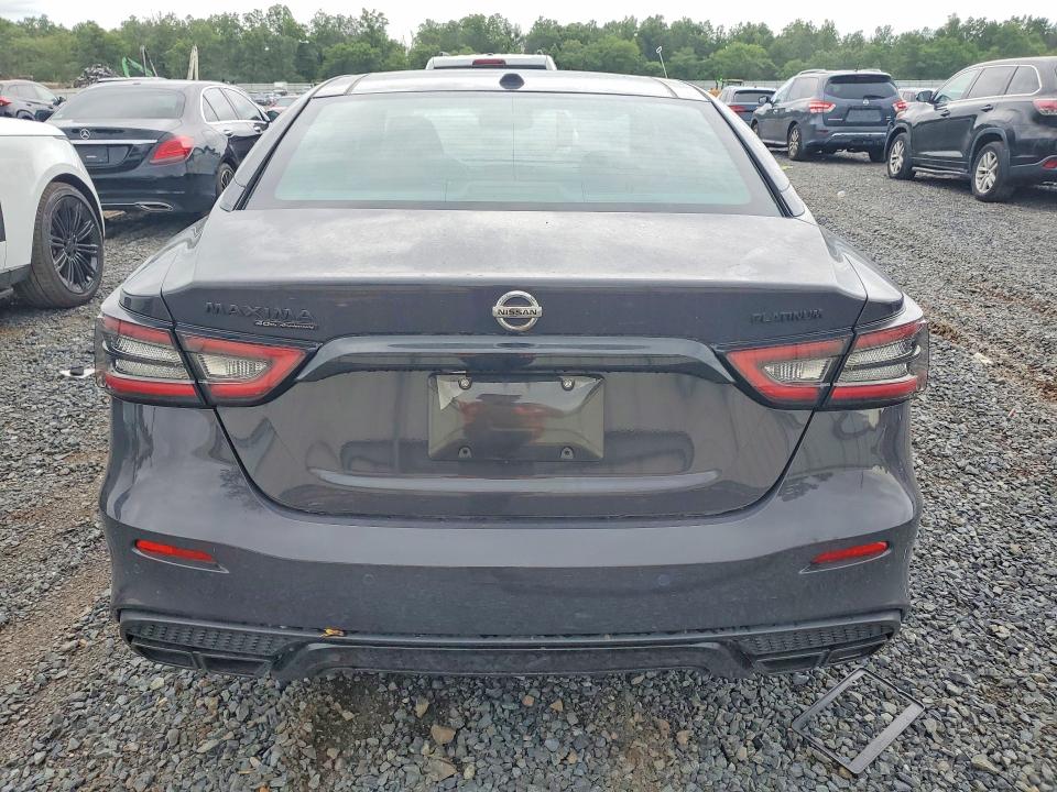 2021 Nissan Maxima VIN 1N4AA6FVXMC501494 COPART salvage auction — MINOR DENT/SCRATCHES, Salvage Title, sold $12,800 on 2026-08-21 (photo 6)