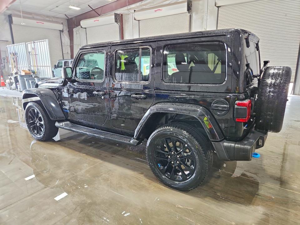 2022 Jeep Wrangler unlimited VIN 1C4JJXP65NW153286 COPART salvage auction — MINOR DENT/SCRATCHES, IL - CERTIFICATE OF TITLE, sold $12,700 on 2026-08-27 (photo 2)