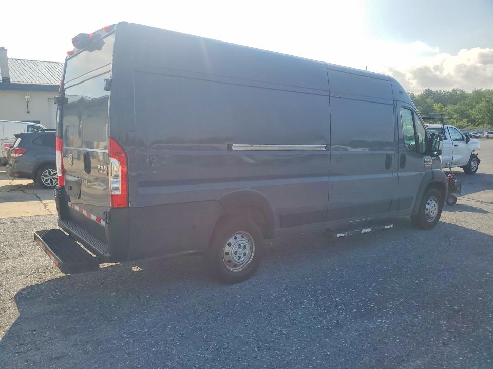 2020 Ram Promaster city VIN 3C6URVJGXLE124764 COPART salvage auction — MINOR DENT/SCRATCHES, Pa - Cert Of Title, sold $7,000 on 2026-08-19 (photo 3)