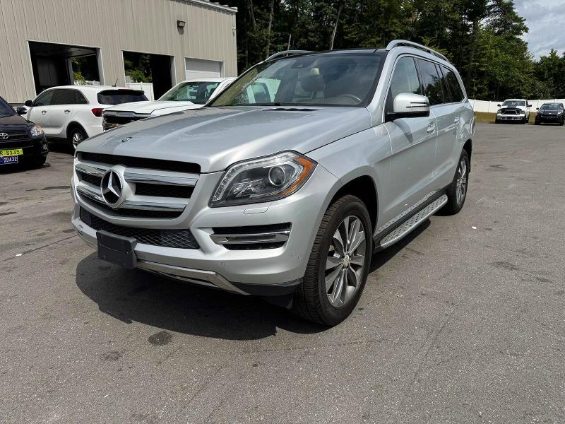 2015 Mercedes-benz VIN 4JGDF6EE5FA497469 COPART salvage auction — MINOR DENT/SCRATCHES, Va - Certificate Of Title, sold $6,900 on 2026-09-01 (photo 1)