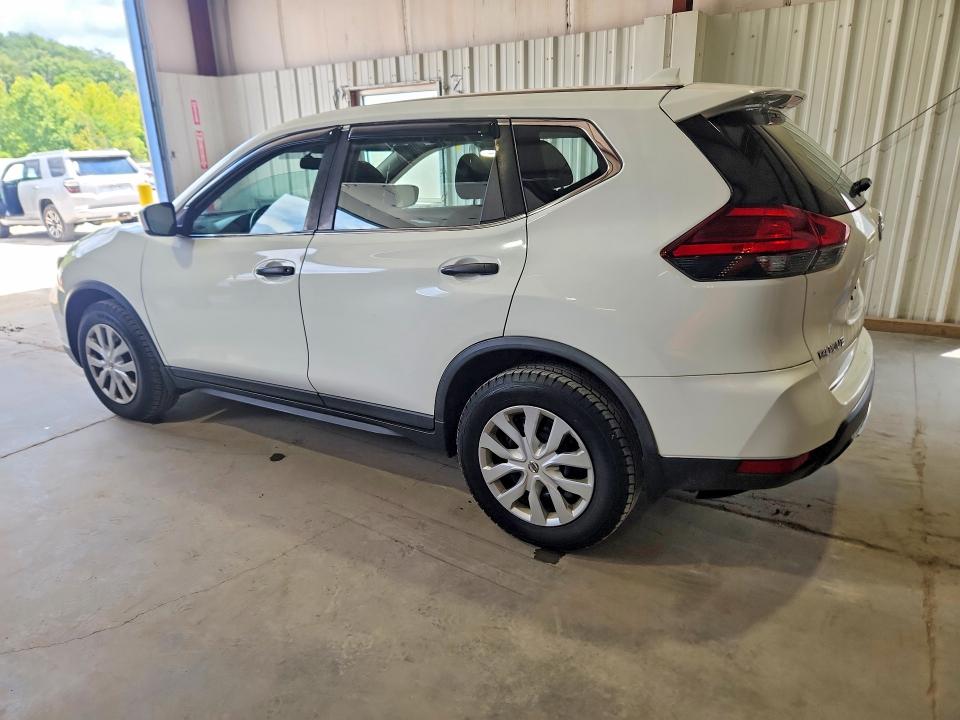 2017 Nissan Rogue sport VIN KNMAT2MV8HP614939 COPART salvage auction — MINOR DENT/SCRATCHES, Pa - Cert Of Title (P), sold $3,100 on 2026-10-15 (photo 2)