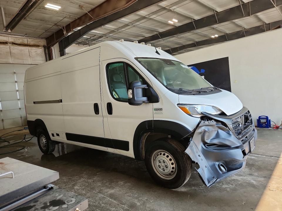 2025 Ram Promaster 3500 VIN 3C6MRVHG4SE549255 COPART salvage auction — FRONT END, Ne - Certificate Of Title (P), sold $21,500 on 2026-08-19 (photo 4)