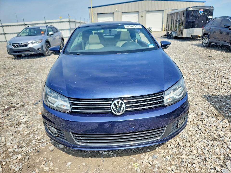 2012 Volkswagen Eos VIN WVWBW7AHXCV014046 COPART salvage auction — WATER/FLOOD, Mo - Certificate Of Title, sold $1,695 on 2026-08-12 (photo 5)