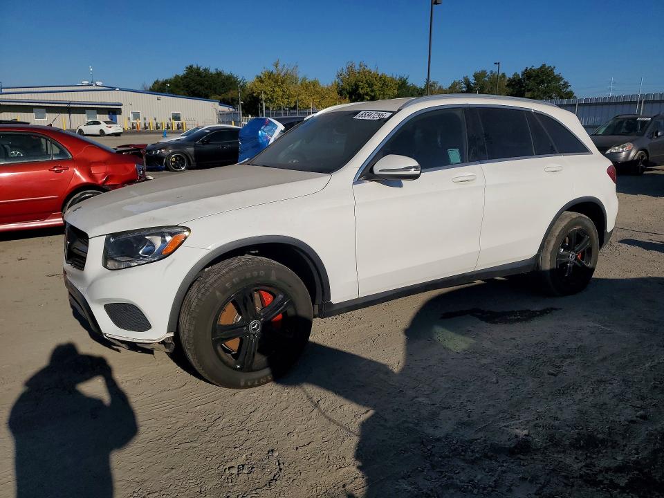 2018 Mercedes-benz Glc class VIN WDC0G4JB8JV019932 COPART salvage auction — SIDE, CA - DIS/DLR/EXP ONLY CLEAN TITLE (P), sold $4,250 on 2026-08-20 (photo 1)