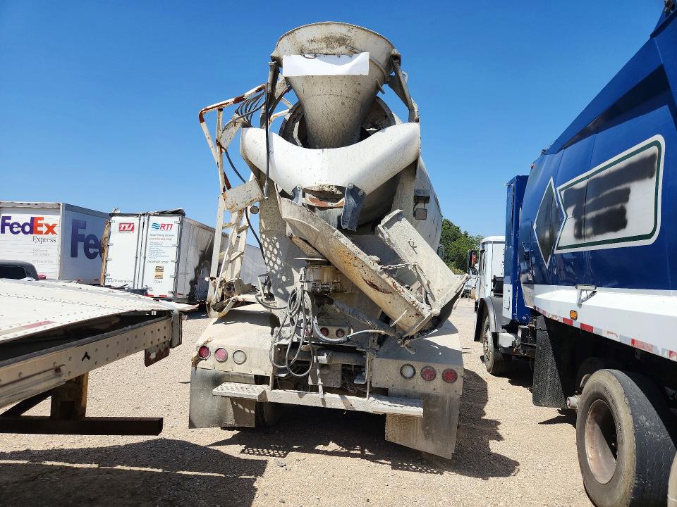 2009 Mack Gu800 VIN 1M2AX13C29M007299 COPART salvage auction — ROLLOVER, TX - NONREPAIRABLE TITLE, sold $3,300 on 2026-09-18 (photo 6)