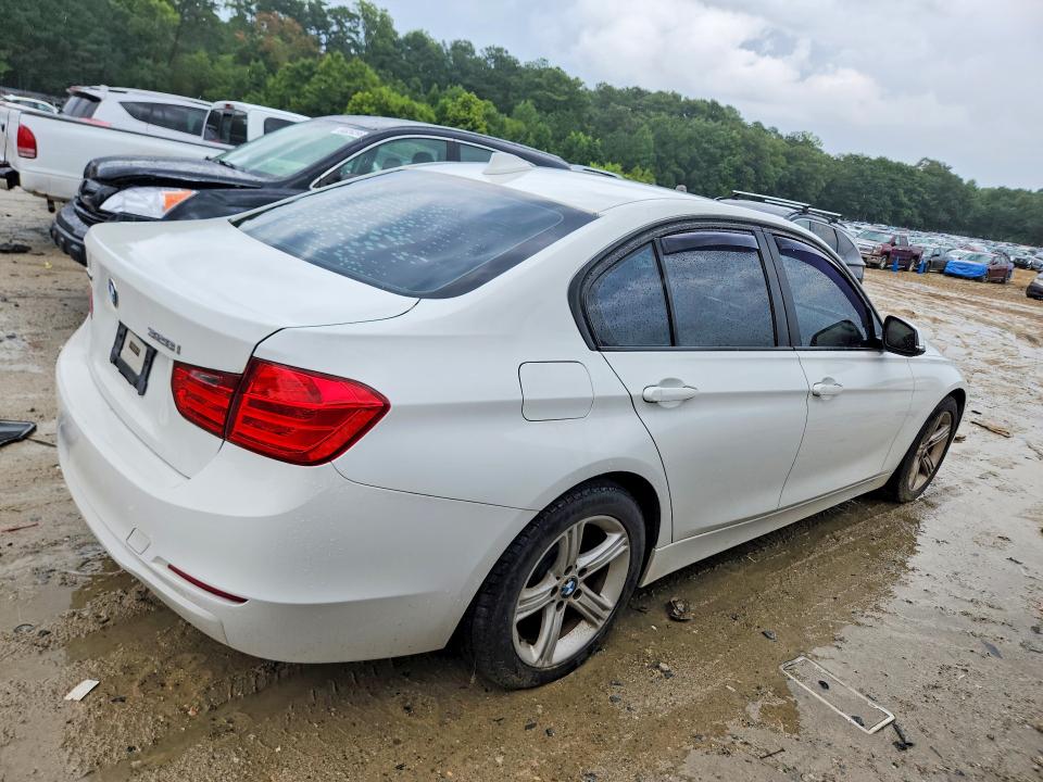 2013 BMW 3er VIN WBA3B5C58DF598446 COPART salvage auction — MECHANICAL, De - Certificate Of Title, sold $1,550 on 2026-08-25 (photo 3)