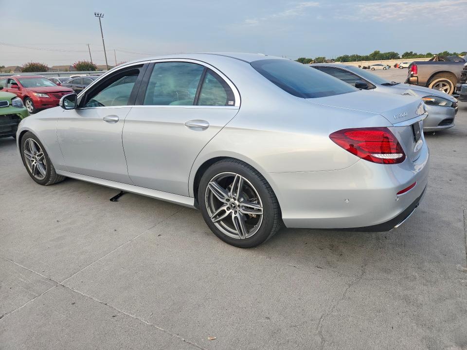 2017 Mercedes-benz E-klasse VIN WDDZF4JB5HA260855 COPART salvage auction — WATER/FLOOD, Tx - Salvage Title-Flood Damage, sold $5,600 on 2026-08-20 (photo 2)