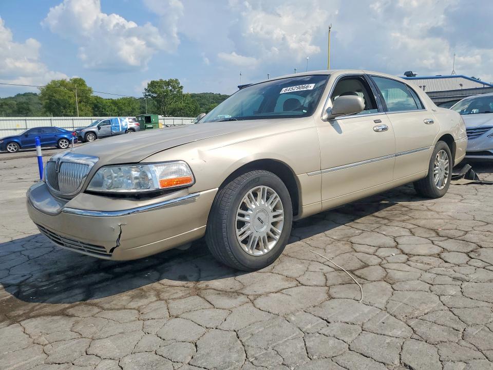 2008 Lincoln TOWN CAR VIN 2LNHM82V28X659964 COPART salvage auction — FRONT END, TN - SALVAGE CERTIFICATE, sold $650 on 2026-08-26 (photo 1)