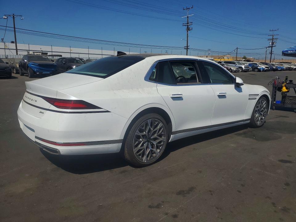 2025 Genesis G90 VIN KMTFC4SD2SU053515 COPART salvage auction — FRONT END, Ca - Lien Papers-Clean Or Ac, sold $15,400 on 2026-08-10 (photo 3)