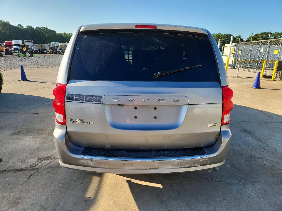 2019 Dodge Grand caravan VIN 2C4RDGBG9KR596278 COPART salvage auction — NORMAL WEAR, KS - CERTIFICATE OF TITLE, sold $400 on 2026-08-23 (photo 6)