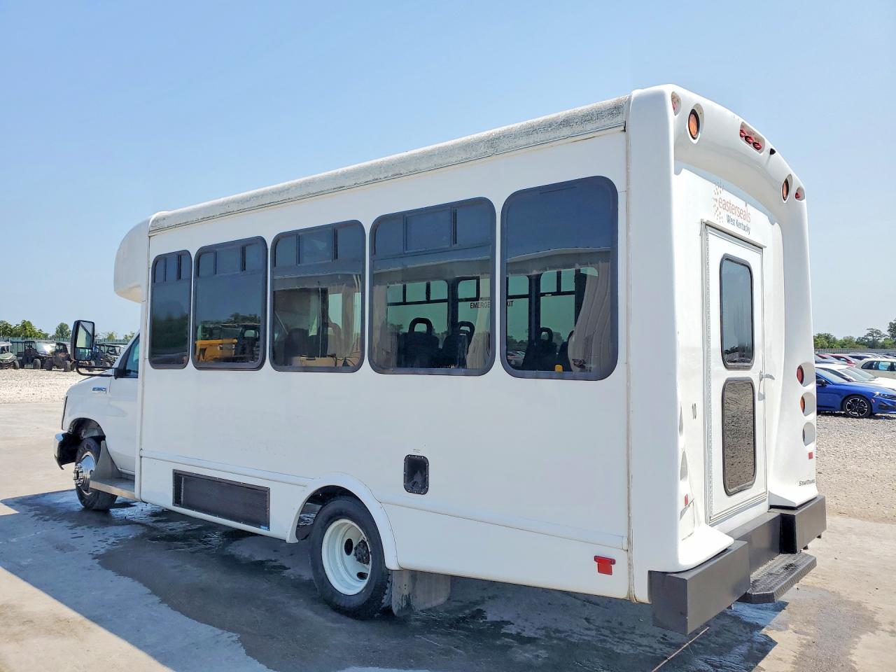 2019 Ford E-350 VIN 1FDEE3FS2KDC19132 COPART salvage auction — Front End, MO - SALVAGE CERTIFICATE OF TITLE, sold $2,800 on 2026-09-10 (photo 2)