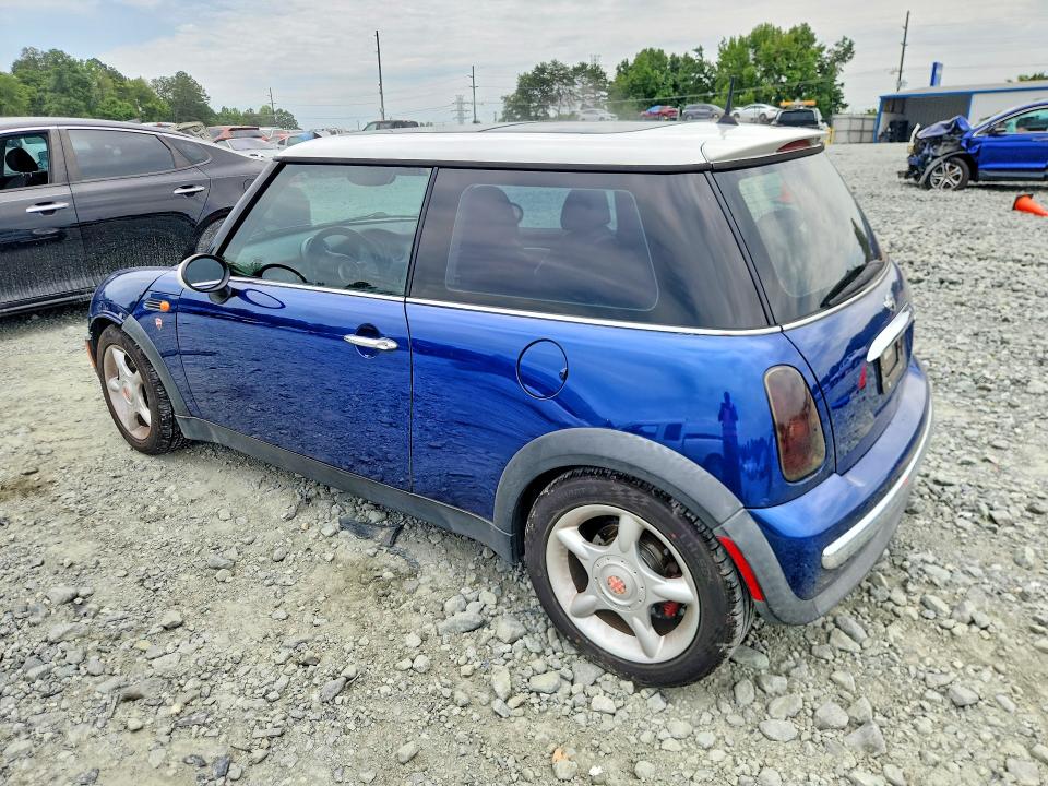 2003 Mini Cooper VIN WMWRC33483TC41063 COPART salvage auction — FRONT END, NC - DEALER ONLY CLEAN TITLE, sold $150 on 2026-08-19 (photo 2)
