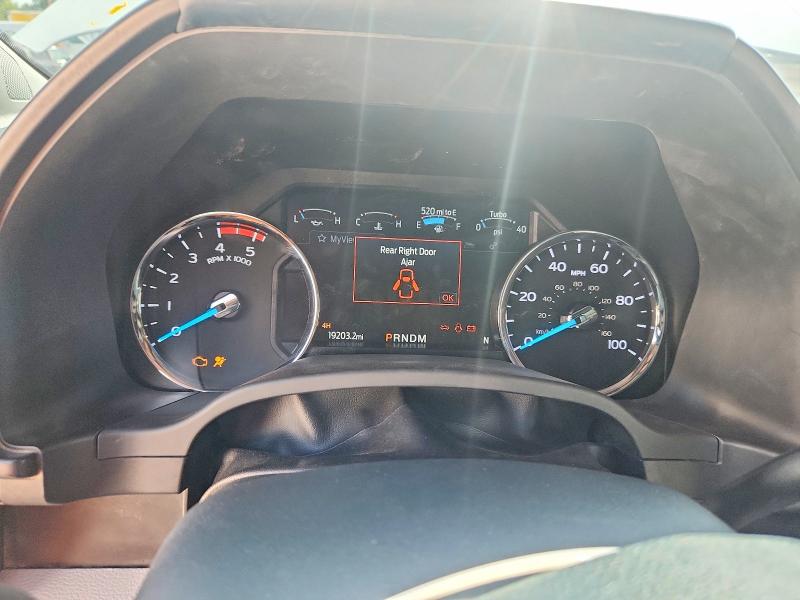 2022 Ford F550 VIN 1FT8W4DT8NEG10042 COPART salvage auction — FRONT END, MI - CERT OF TITLE-SALVAGE VEHICLE, sold $24,800 on 2026-09-02 (photo 9)