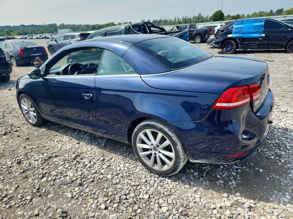 2012 Volkswagen Eos VIN WVWBW7AHXCV014046 COPART salvage auction — WATER/FLOOD, Mo - Certificate Of Title, sold $1,695 on 2026-08-12 (photo 2)