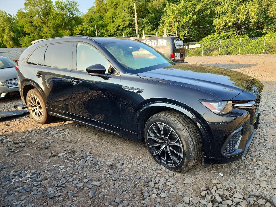 2025 Mazda Cx-70 VIN JM3KJEHC8S1106587 COPART salvage auction — WATER/FLOOD, Ny - Mv907A-Flood Salvage, sold $9,400 on 2026-09-21 (photo 4)