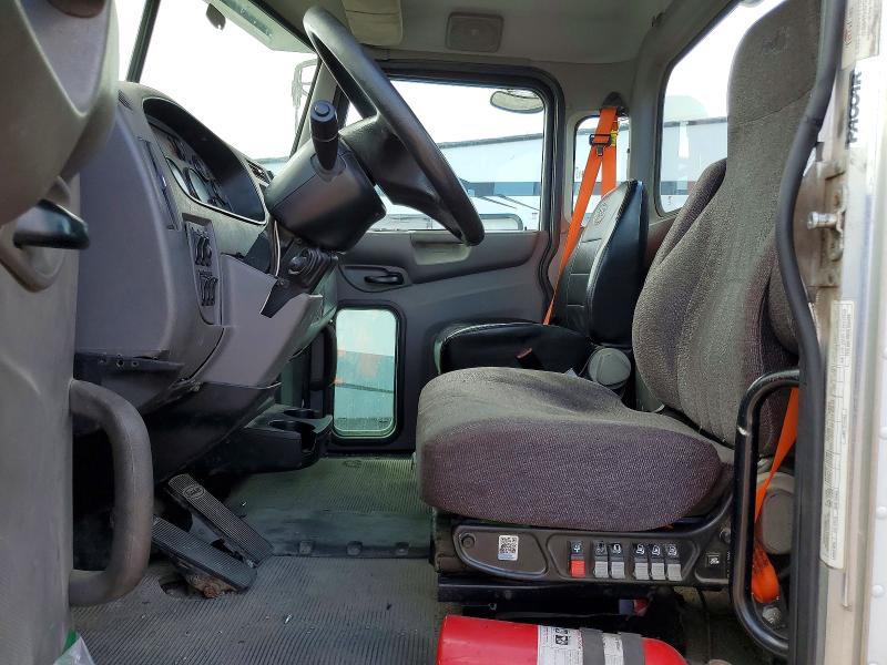 2017 Peterbilt 348 VIN 1XP3AJ8X5HD430658 COPART salvage auction — NORMAL WEAR, WI - CERTIFICATE OF TITLE, sold $7,000 on 2026-09-01 (photo 7)