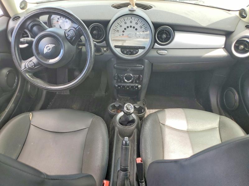 2011 Mini Cooper VIN WMWSU3C56BT099220 COPART salvage auction — Burn Engine, Ut - Salvage Certificate, sold $125 on 2026-10-07 (photo 8)