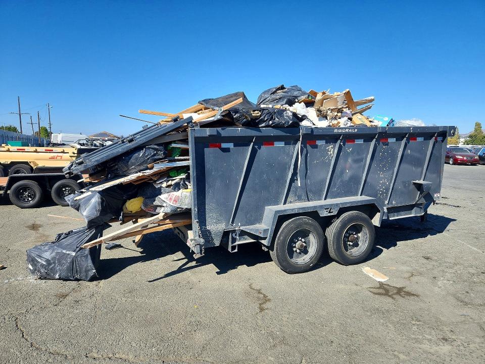 2025 Lamar Unknown VIN 5RVBD1423SP135231 COPART salvage auction — MINOR DENT/SCRATCHES, TN - DIS/DLR/EXP ONLY CLEAN TITLE (P), sold $10,000 on 2026-09-25 (photo 3)