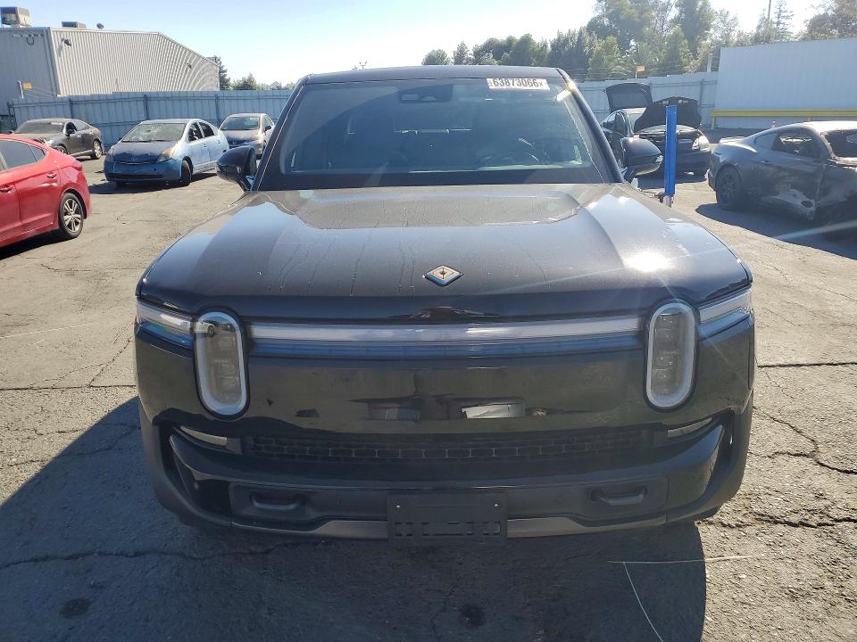 2025 Rivian R1t VIN 7FCTGBAA2SN036560 COPART salvage auction — REAR END, CA - SALVAGE CERTIFICATE, sold $26,250 on 2026-09-18 (photo 5)
