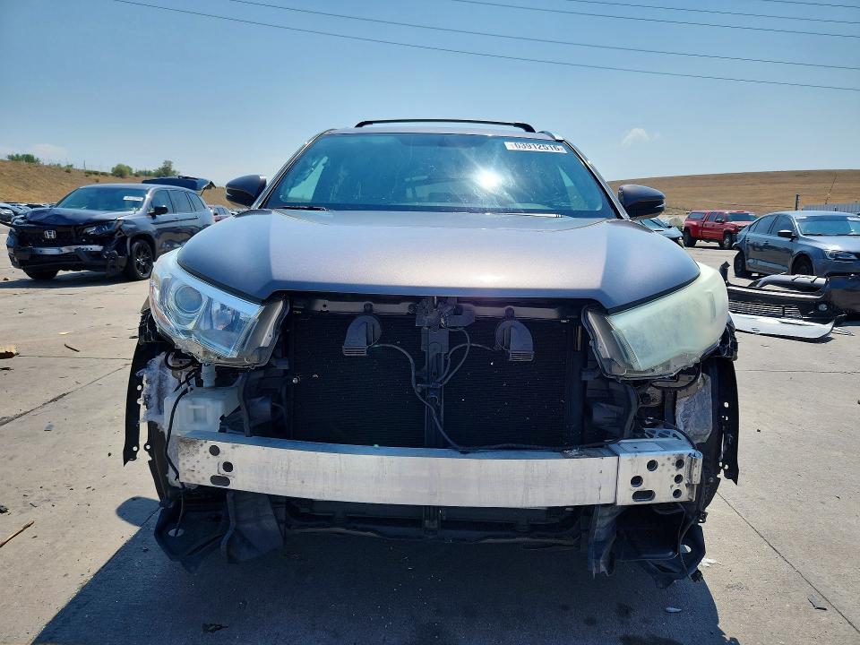 2016 Toyota Highlander VIN 5TDJKRFH8GS267359 COPART salvage auction — REAR END, CO - PUBLIC - SALVAGE TITLE, sold $12,200 on 2026-08-24 (photo 5)