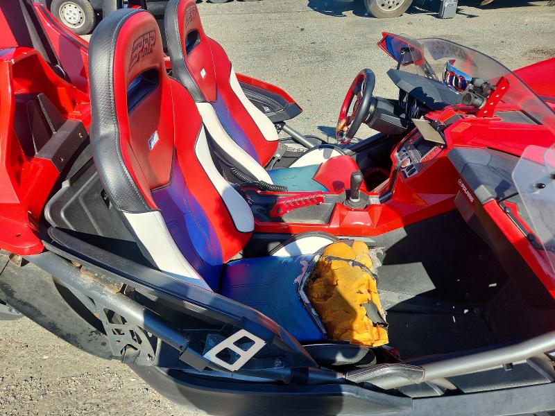 2016 Polaris Slingshot VIN 57XAAPFA1G5112059 COPART salvage auction — SIDE, PA - CERTIFICATE OF SALVAGE, sold $2,050 on 2026-09-08 (photo 6)