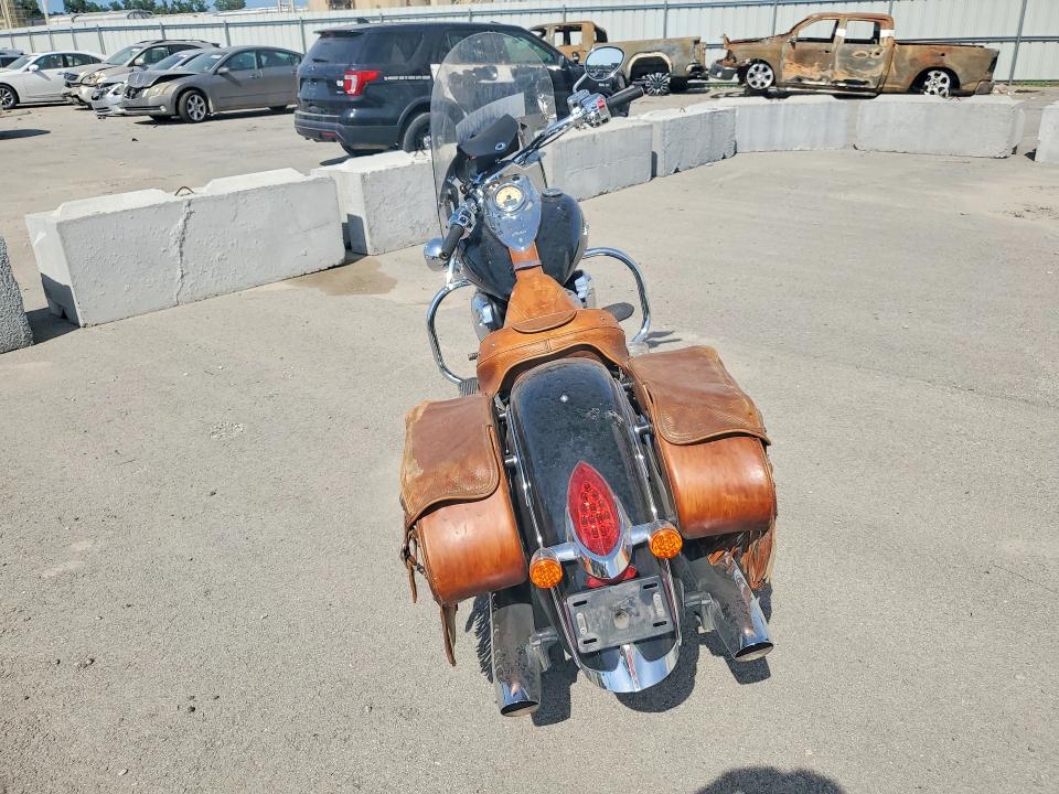2014 Indian motorcycle co. Chief VIN 56KCCVAA5E3317264 COPART salvage auction — REAR END, MO - SALVAGE CERTIFICATE OF TITLE, sold $3,000 on 2026-09-10 (photo 4)