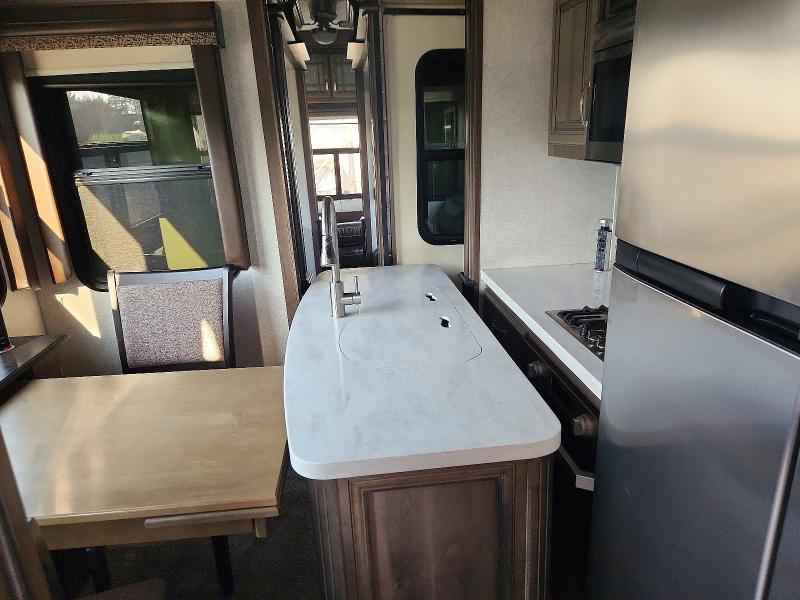 2019 Kyrv VIN 4YDF35624K4700006 COPART salvage auction — REAR END, WA - BILL OF SALE, sold $10,200 on 2026-09-17 (photo 6)